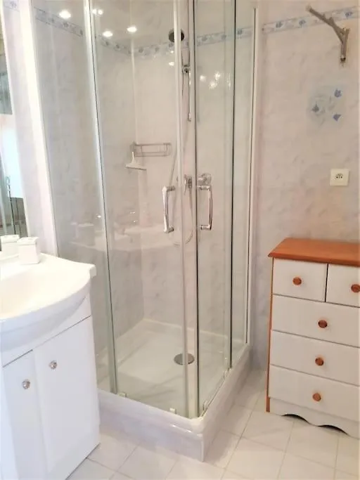 Apartment Appartement L'Evasion, Vue Mer, Plages A Pied Frejus